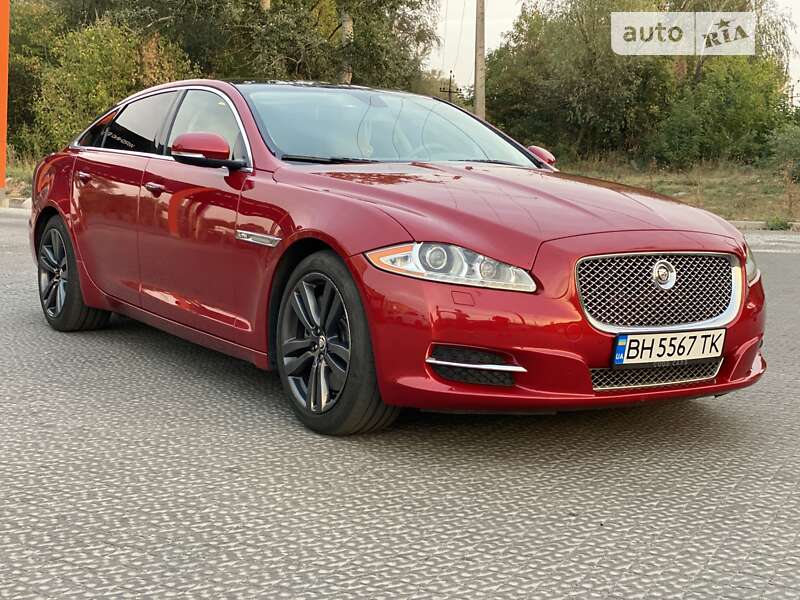 Jaguar Xj (2013)