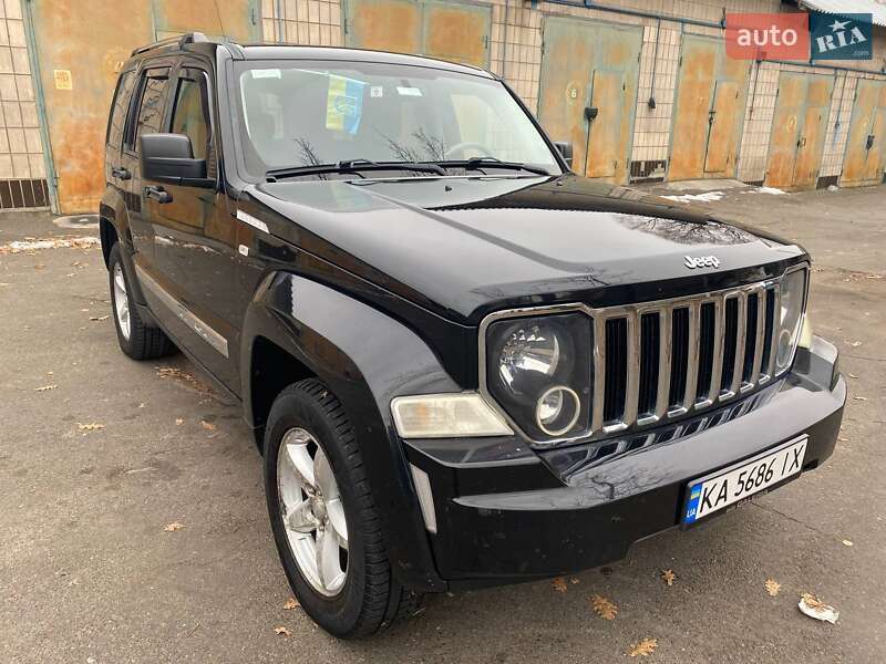 Jeep Cherokee (2008)