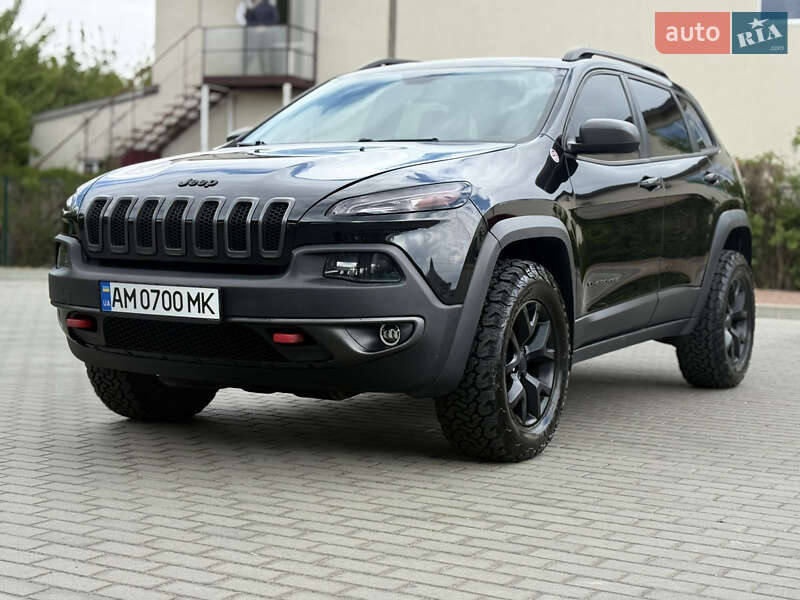Jeep Cherokee (2016)