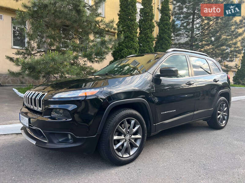 Jeep Cherokee (2016)