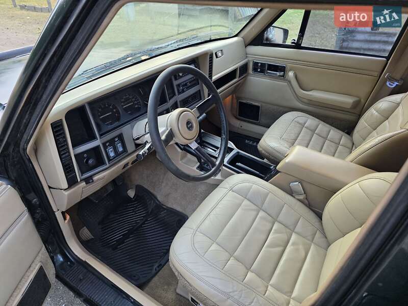 Jeep Cherokee (1992)