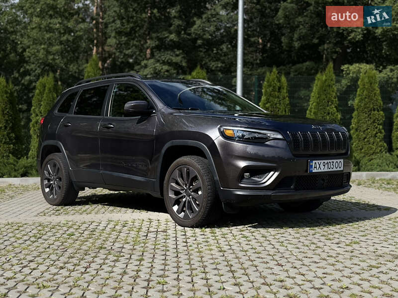 Jeep Cherokee (2021)