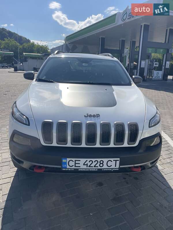 Jeep Cherokee (2015)