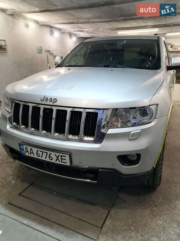 Jeep Grand cherokee (2011)