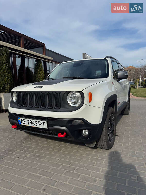 Jeep Renegade (2016)