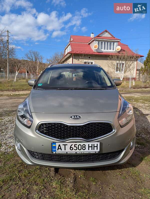 Kia Carens (2015)