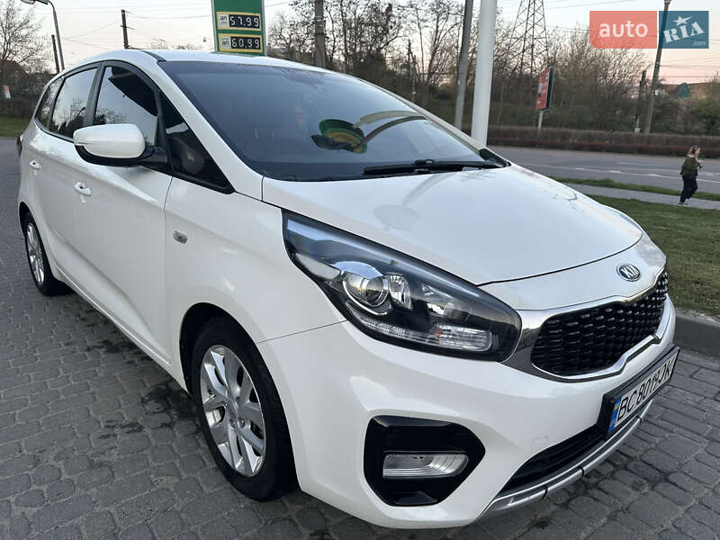 Kia Carens (2017)
