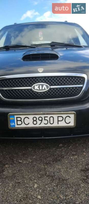 Kia Carnival (2004)