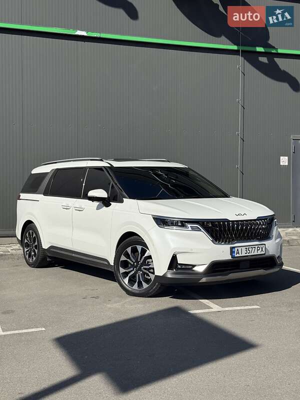 Kia Carnival (2022)