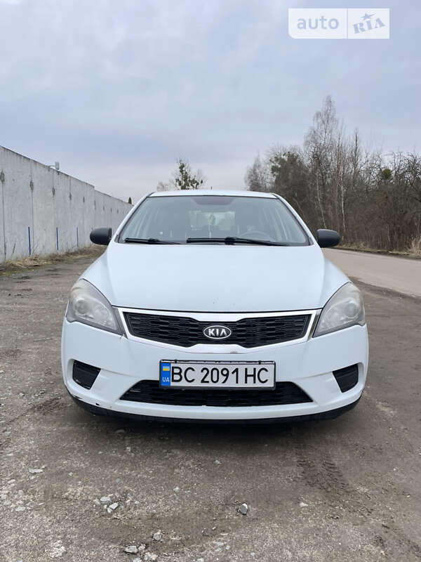 Kia Ceed (2012)