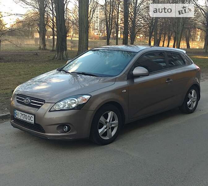 Kia Ceed (2009)