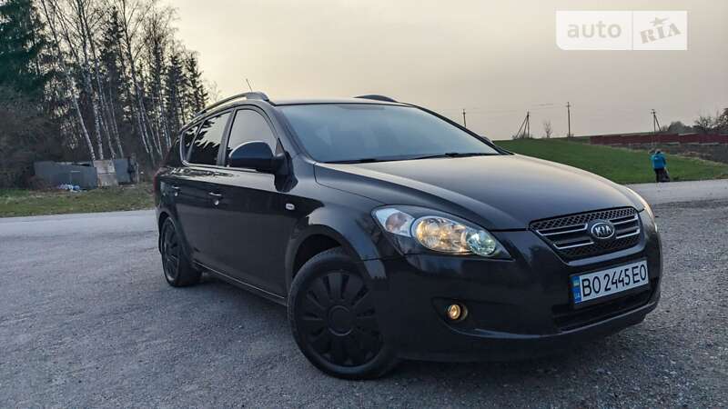 Kia Ceed (2008)