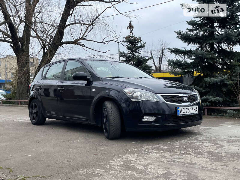 Kia Ceed (2009)