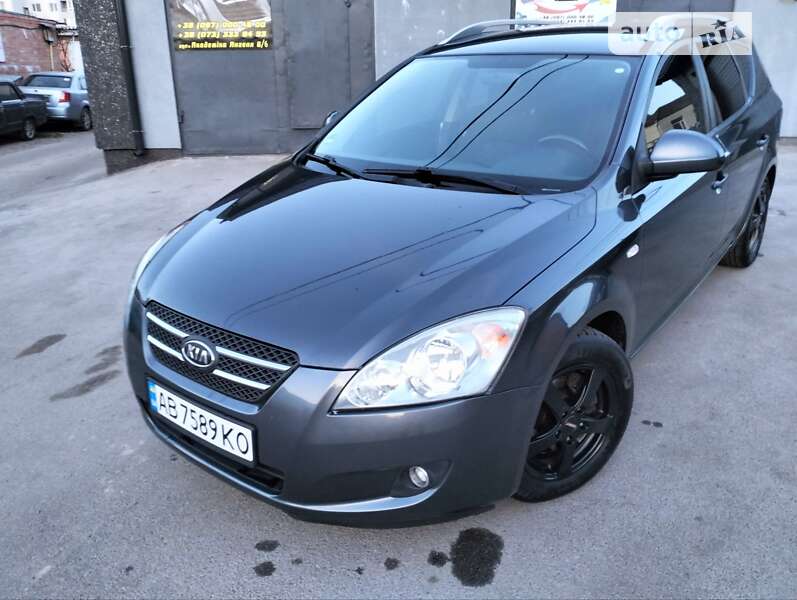 Kia Ceed (2008)