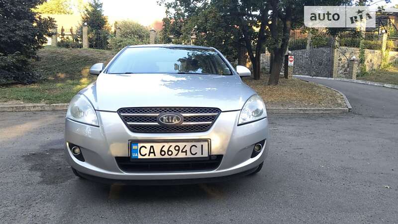 Kia Ceed (2007)