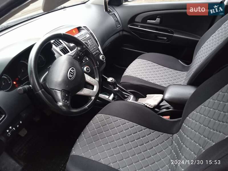 Kia Ceed (2009)