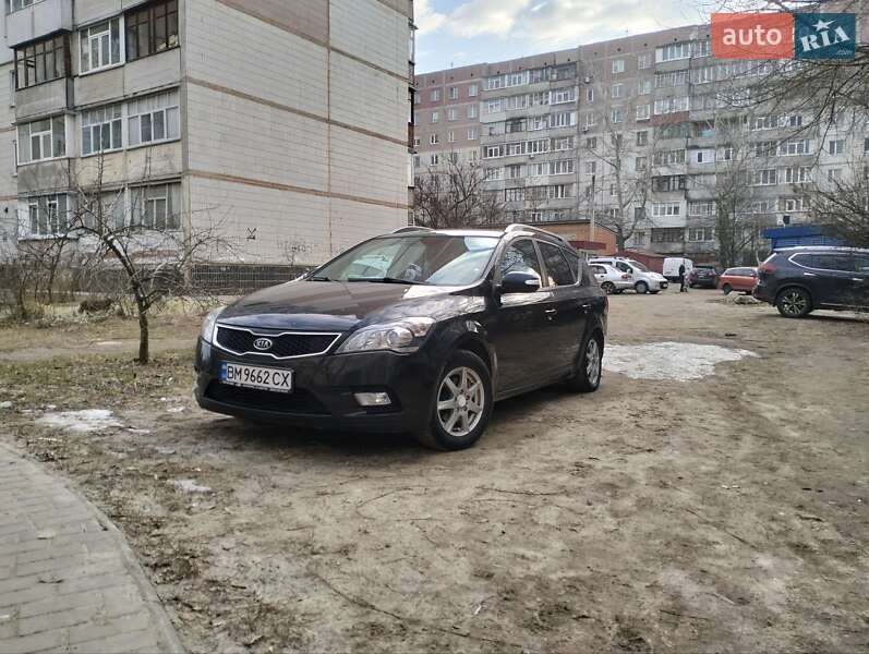 Kia Ceed (2010)