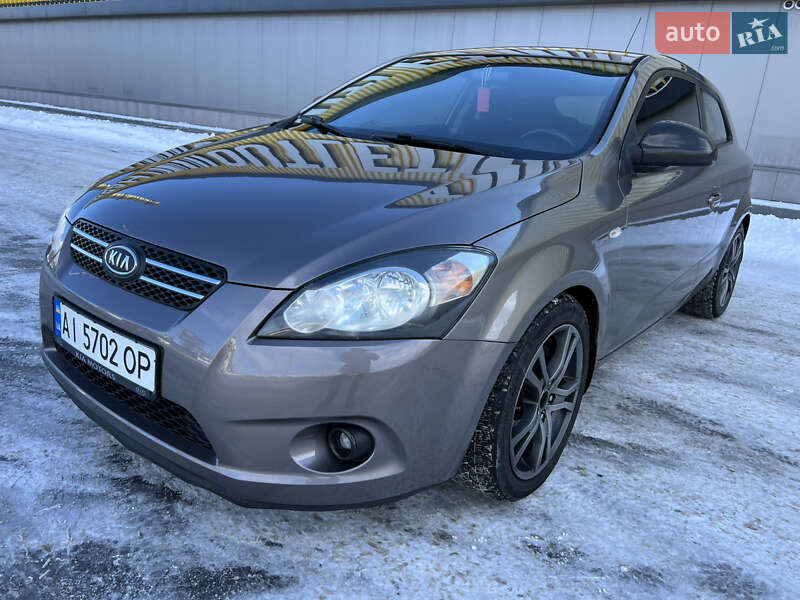 Kia Ceed (2008)