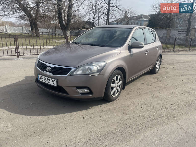 Kia Ceed (2009)