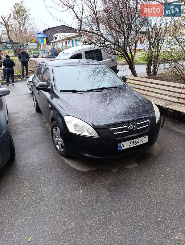 Kia Ceed (2007)