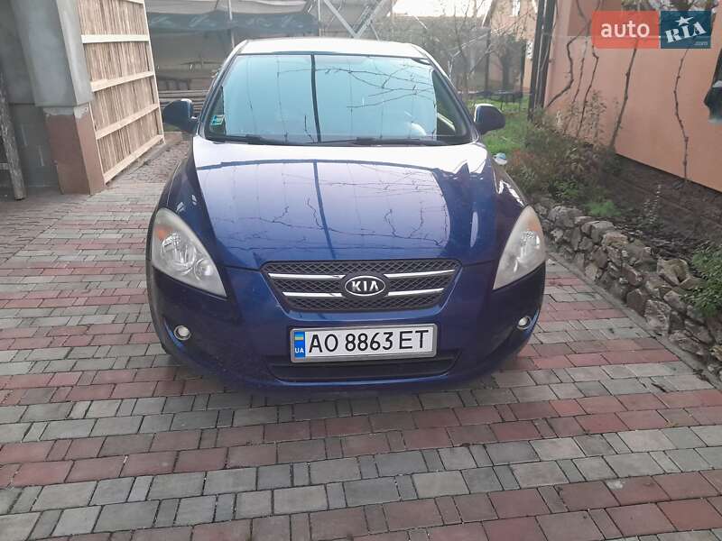 Kia Ceed (2008)