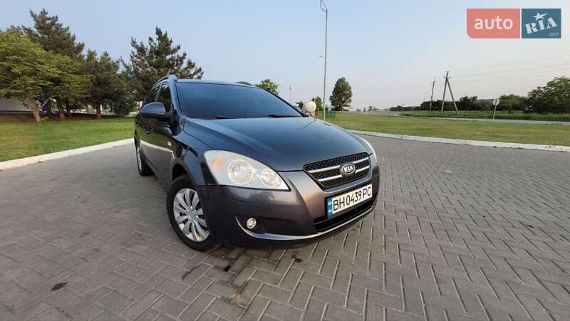 Kia Ceed (2008)