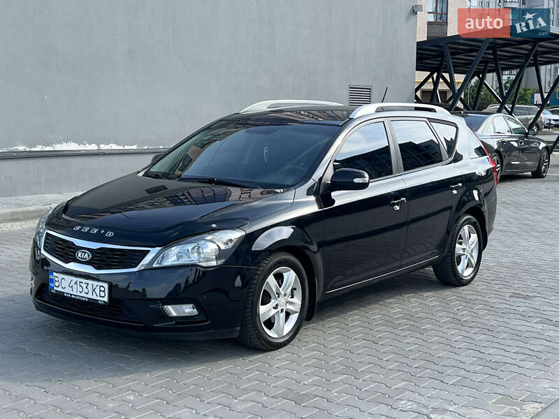Kia Ceed (2010)