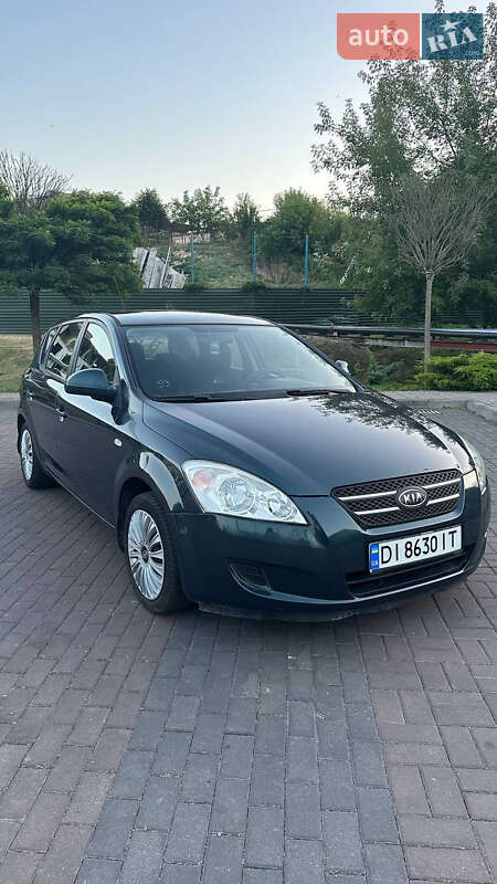 Kia Ceed (2009)