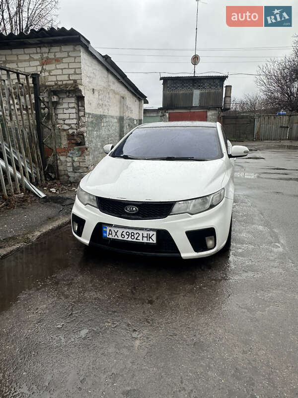 Kia Cerato koup (2010)