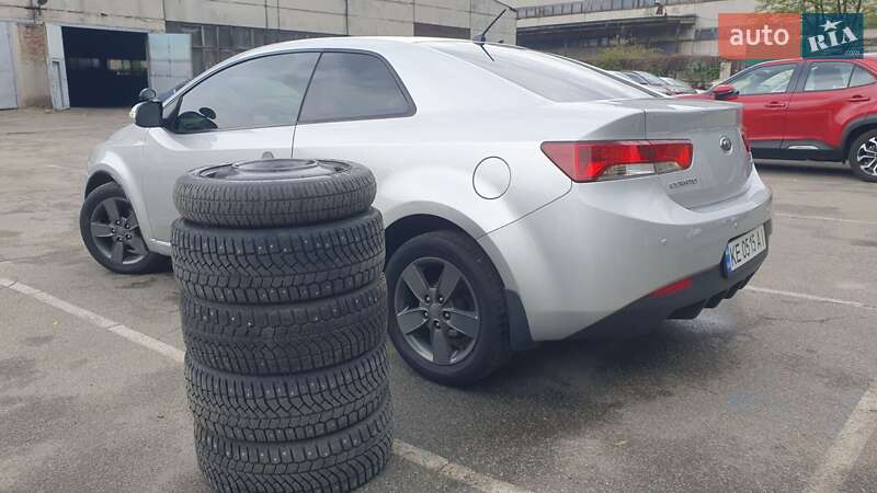 Kia Cerato koup (2009)
