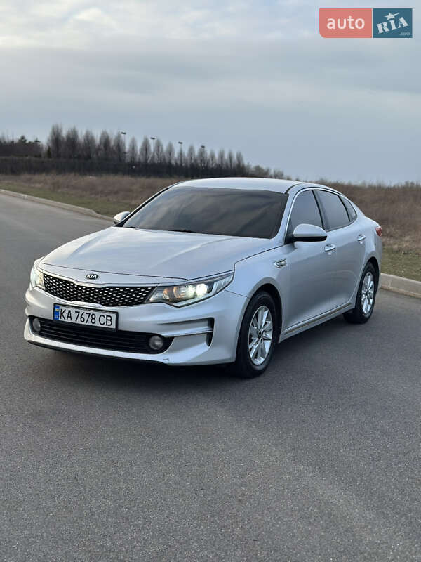 Kia K5 (2016)