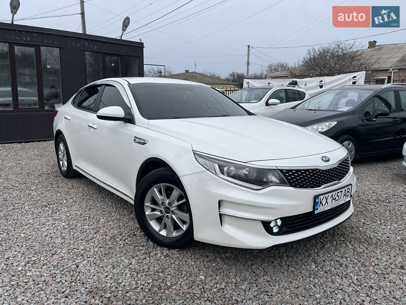 Kia K5 (2016)