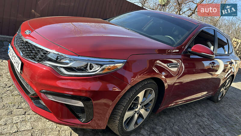 Kia Optima (2019)