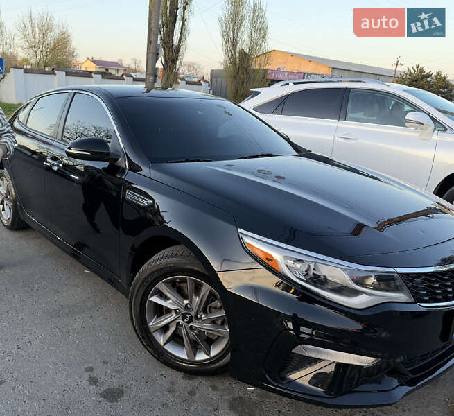 Kia Optima (2019)