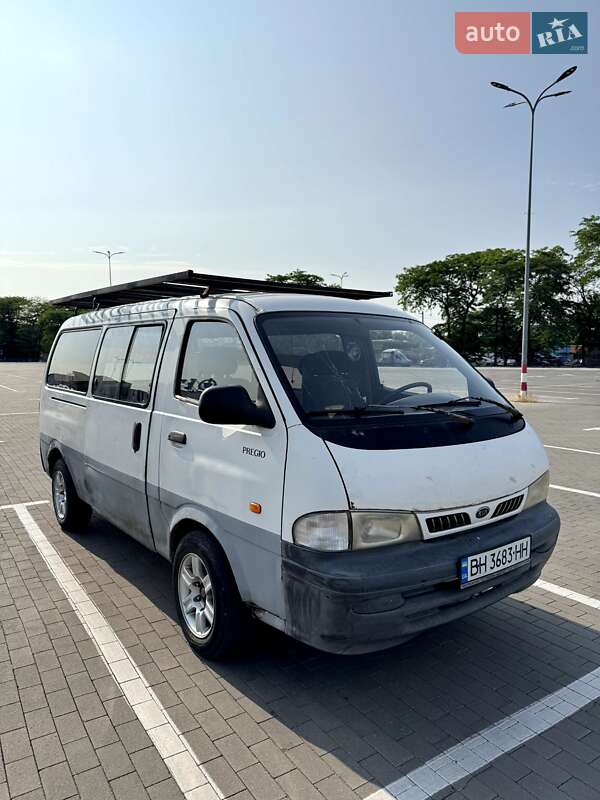 Kia Pregio (2001)