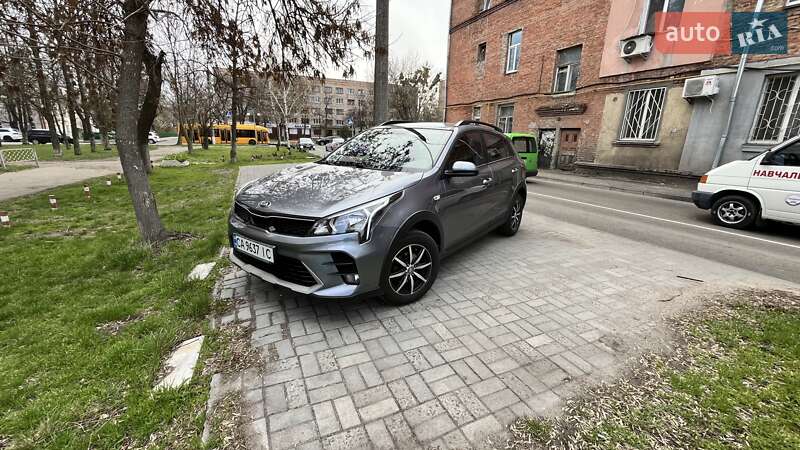 Kia Rio x (2021)