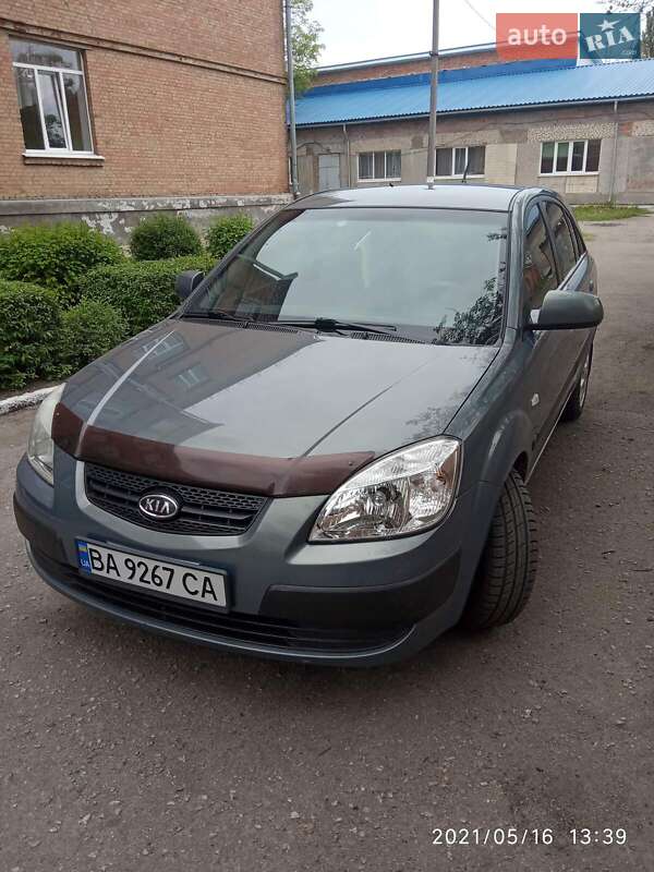 Kia Rio (2006)