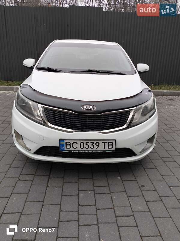 Kia Rio (2013)
