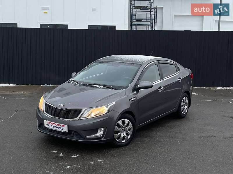 Kia Rio (2013)