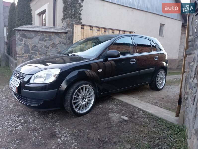 Kia Rio (2009)