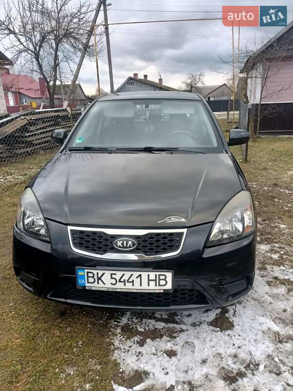 Kia Rio (2010)
