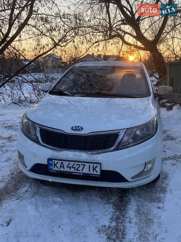 Kia Rio (2013)