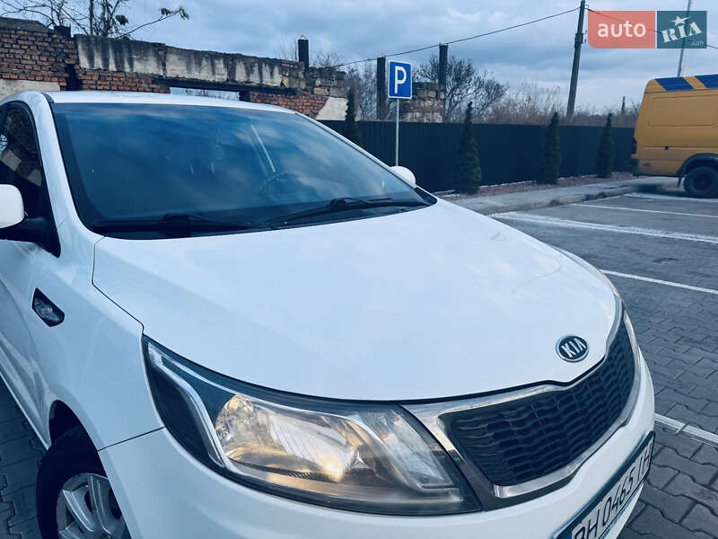 Kia Rio (2012)