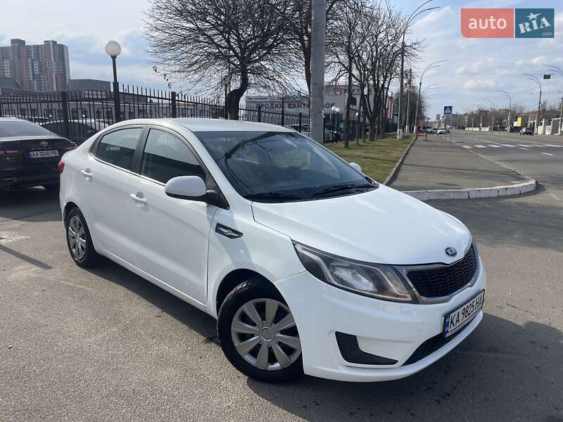 Kia Rio (2014)
