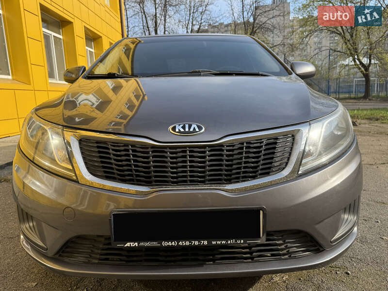 Kia Rio (2013)