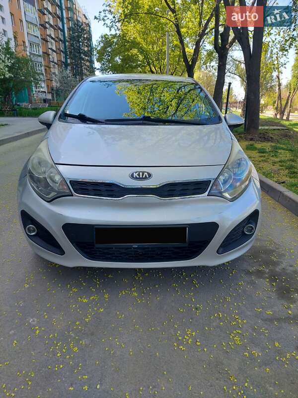 Kia Rio (2013)