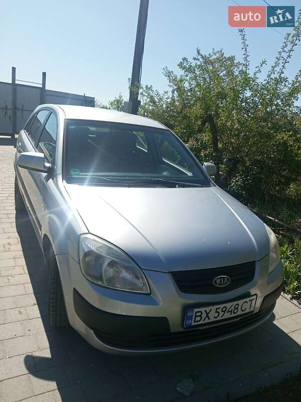 Kia Rio (2006)