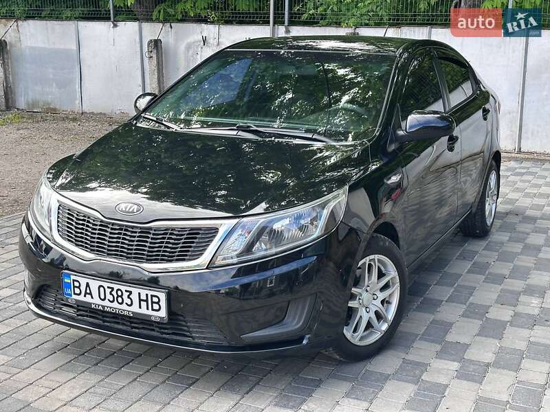 Kia Rio (2013)
