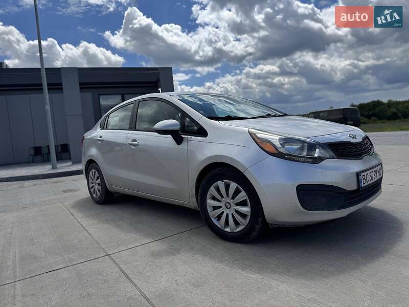 Kia Rio (2012)