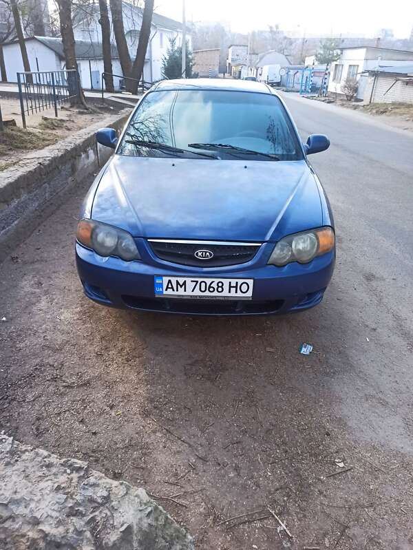 Kia Shuma (2002)